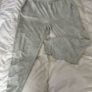 Vuori Sage Palm-Print Joggers